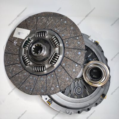 HOWO Shacman ドンフェン ヨーロッパのトラック FAW ジーファング カーフィットメント