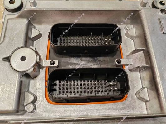 21695313 電子制御ユニット ボルボ 掘削機 ECU エンジン制御装置 状態